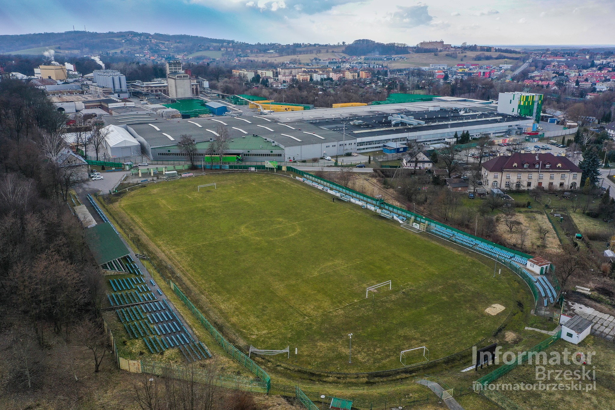 Czy po 60 latach stadion OKS doczeka się remontu informatorbrzeski